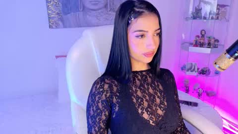 Olivia Mcneill  online show from March 2, 2:05 am