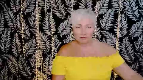 Snapshot of oliviaoskar_ chatting on October 6, 11:17 am Kelly online show from October 6, 11:17 am