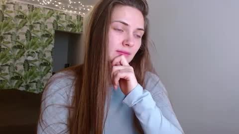 Olivia online show from December 20, 5:58 am