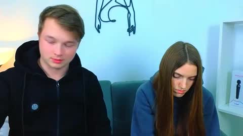 Olli and Stiw online show from May 17, 8:18 pm