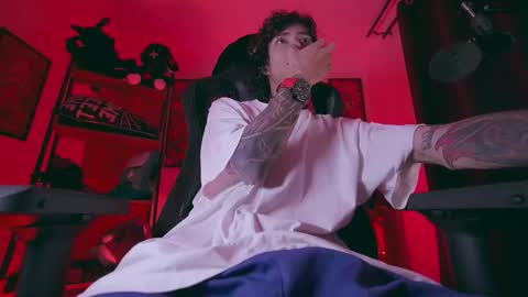     online show from February 3, 2:30 am