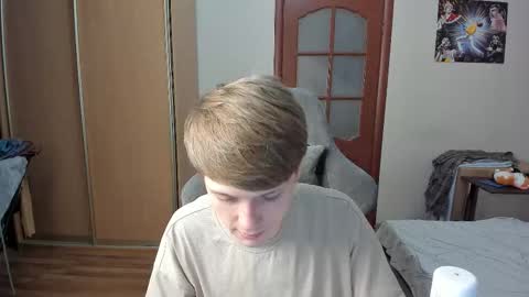 Oliver and Mira online show from December 1, 9:46 pm