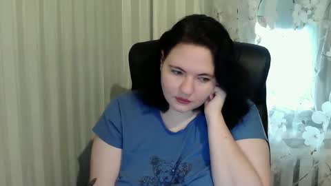 Snapshot of olyaandnetty chatting on October 21, 10:20 am OlyaAndNetty online show from October 21, 10:20 am