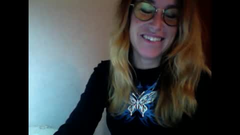 olyra11 online show from October 9, 6:02 pm