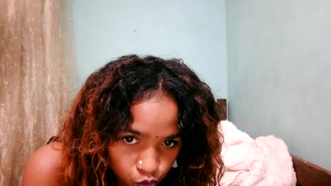 omegah05 online show from July 1, 4:59 pm