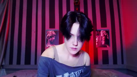 onaloon online show from December 15, 1:56 am