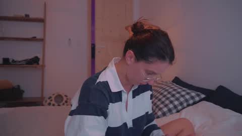 Snapshot of onelittlemermaid chatting on February 27, 11:15 pm Ariel online show from February 27, 11:15 pm