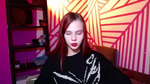 onessandra online show from November 5, 5:20 am