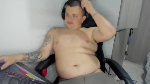 Andres INDEPENDENT MODEL online show from March 6, 2:49 pm