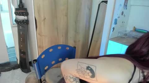 oni_dakotta online show from February 9, 1:15 pm