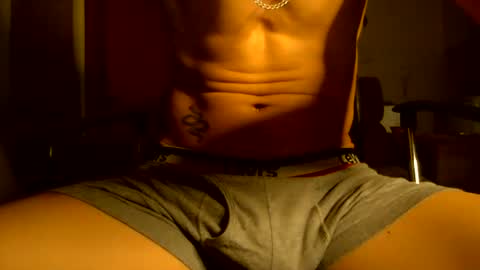 onlyjay18_ online show from June 17, 2:05 am