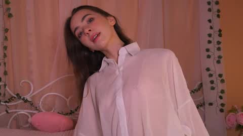  JETT  online show from April 4, 8:27 pm