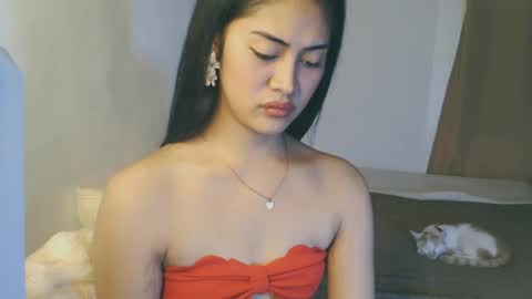 onlyjulia25 online show from December 20, 7:33 am