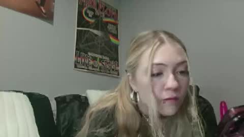 Valencia online show from March 3, 11:01 pm