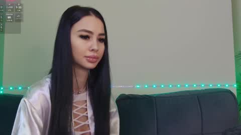 Xandra online show from February 18, 8:05 am