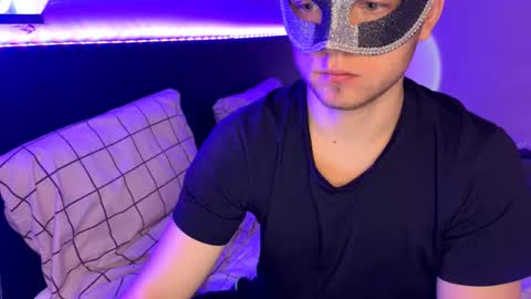 Mike online show from February 1, 7:55 pm