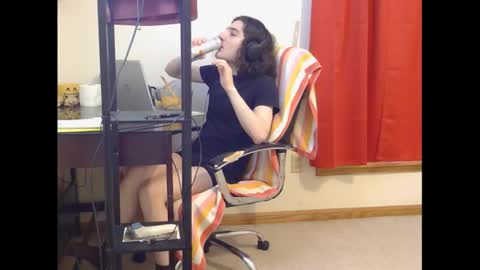 onyx online show from March 25, 1:40 pm