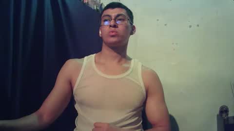 oomaurooo online show from March 11, 8:17 am