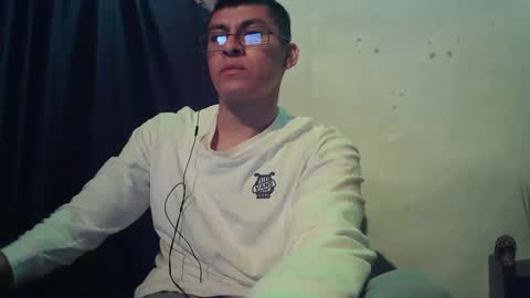 oomaurooo online show from February 27, 7:01 am