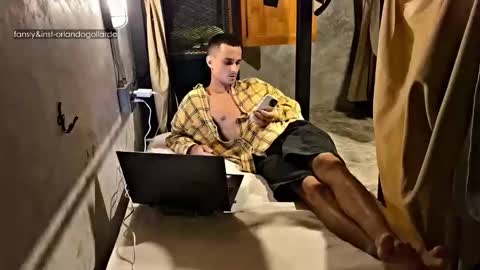 Fansly and Instagram -  online show from November 4, 8:48 am