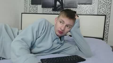 Oscar online show from January 11, 8:48 pm