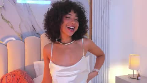 Snapshot of oshun_25 chatting on September 29, 12:15 pm Oshun online show from September 29, 12:15 pm