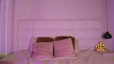 Osirismansour online show from March 4, 3:59 pm