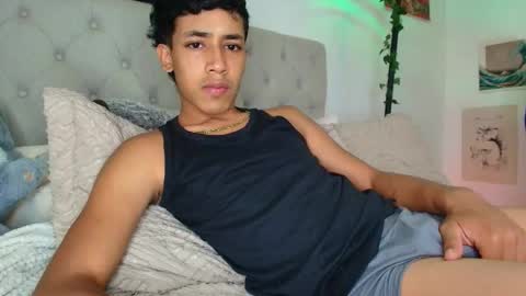 ostin 18hot online show from May 18, 4:07 am