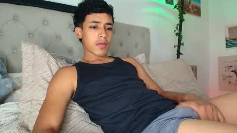 ostin 18hot online show from May 18, 2:54 am