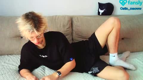 Snapshot of ostin_meoww chatting on February 27, 6:57 am Ostin online show from February 27, 6:57 am