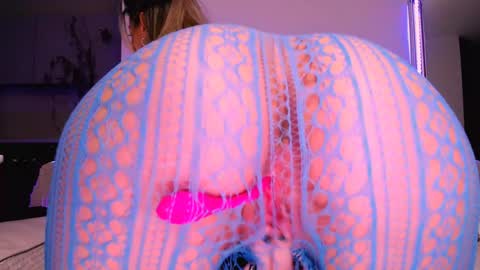 OXY online show from November 25, 4:11 am