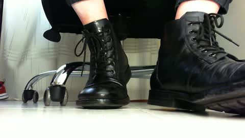 Pablo Meness online show from February 8, 1:01 pm