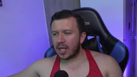 padresalvajeee online show from October 24, 7:42 am