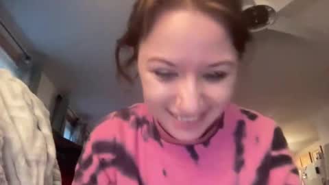 paisleysnowxo online show from November 1, 9:03 pm