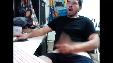 pajaroloco2022 online show from November 27, 3:03 am