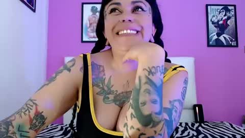 pamela_666_ online show from June 17, 6:35 pm
