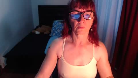 Pamela Jagger online show from November 21, 9:35 pm