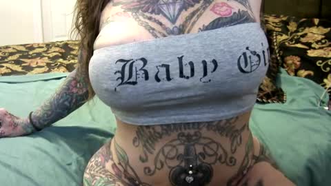 PAMELA GUNNS online show from April 9, 6:24 pm