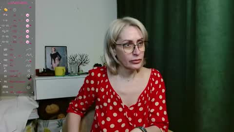 pamellamurphy online show from March 29, 1:18 am