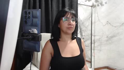 Snapshot of pandoragirlxxx chatting on October 22, 4:37 am Carolinesworldx online show from October 22, 4:37 am