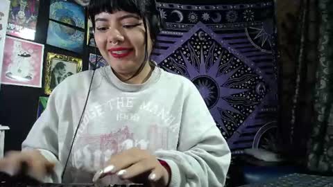       online show from June 19, 3:56 am