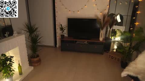 Kristina Kriss online show from December 5, 5:22 pm