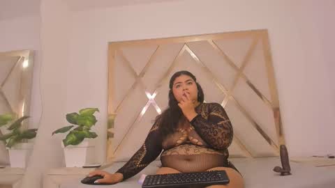 Paola online show from October 19, 10:03 pm