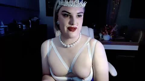 Snapshot of paoladoll chatting on October 18, 11:25 am Sarina Williams online show from October 18, 11:25 am