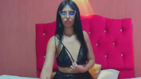 Paola Turner online show from February 7, 5:40 pm