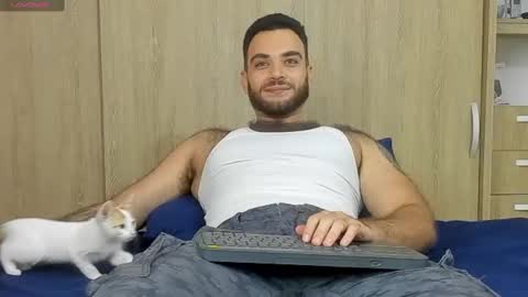 Snapshot of paolo_hanma chatting on March 6, 4:41 am Paolo online show from March 6, 4:41 am