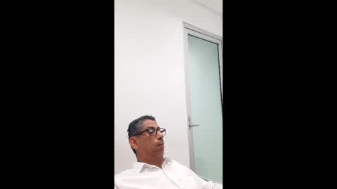 papi2525 online show from March 25, 10:38 pm