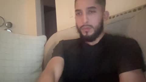 Snapshot of papicubano_guapo23cm chatting on October 24, 5:19 am papicubano_guapo23cm online show from October 24, 5:19 am