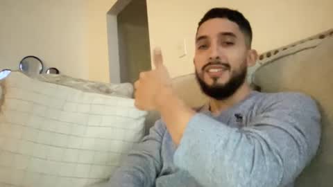 Snapshot of papicubano_guapo23cm chatting on February 23, 6:07 am papicubano_guapo23cm online show from February 23, 6:07 am