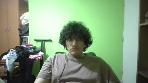 Snapshot of papitowilly999 chatting on December 29, 3:33 am Papito online show from December 29, 3:33 am